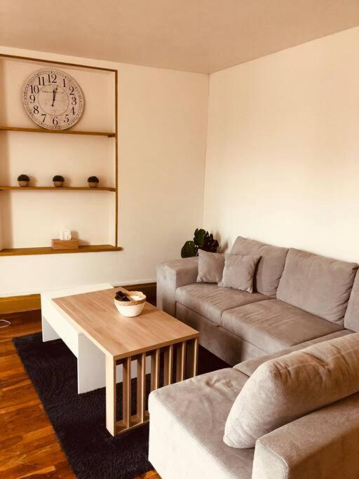 Spacieux Et Elegant Appartement Idealement Situe. Chamouilley المظهر الخارجي الصورة
