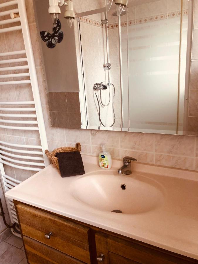 Spacieux Et Elegant Appartement Idealement Situe. Chamouilley المظهر الخارجي الصورة